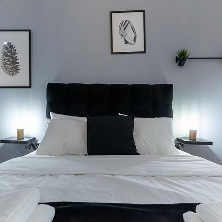 Couple Getaway With Queen Bed Atenas Exterior foto