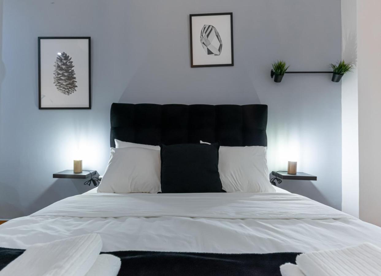 Couple Getaway With Queen Bed Atenas Exterior foto